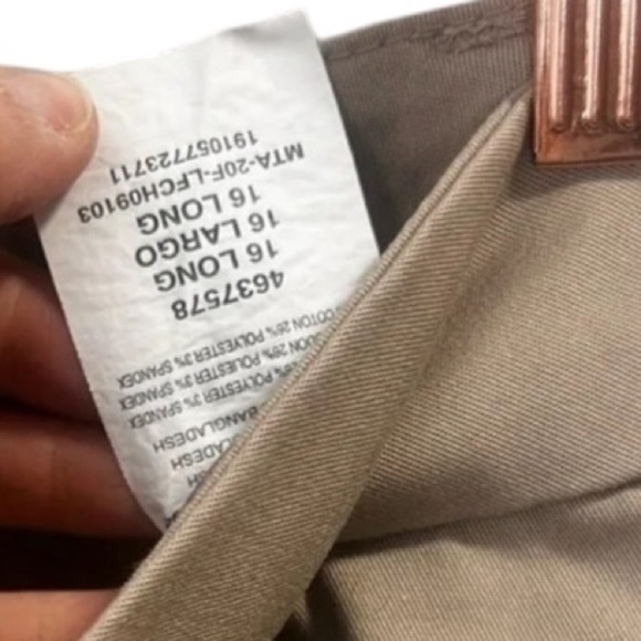 Women’s 16 long relaxed fit mid rise khaki pants in excellent condition​ - Picture 4 of 5